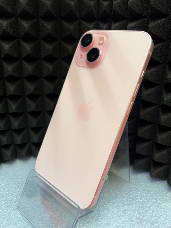 Мобильный телефон Apple iPhone 15