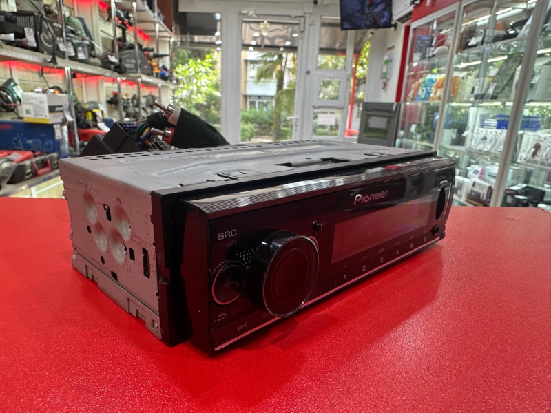 Автомагнитола Pioneer S520BT