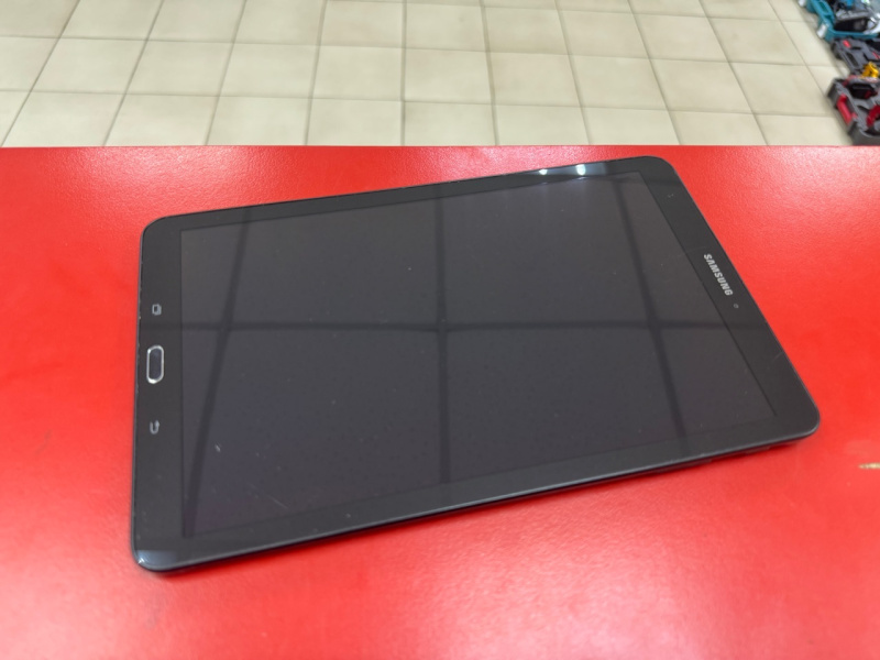 Планшет Samsung Galaxy Tab E 9.6 SM-T561
